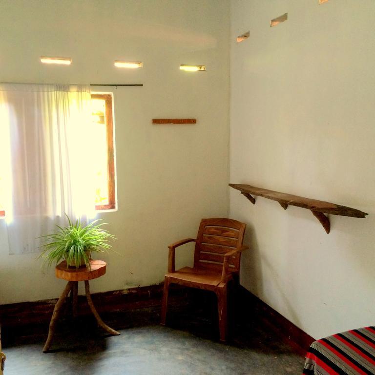 Surf & Yoga Arugam Bay Hotel Room photo